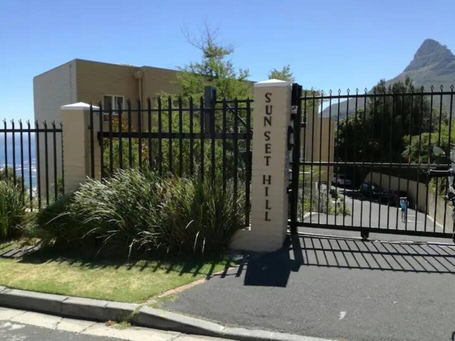 Camps Bay With Private Patio *